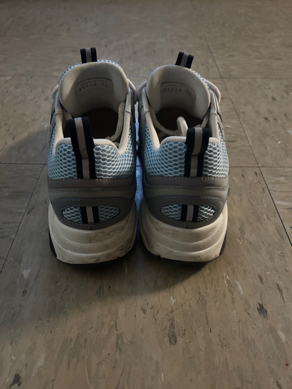 Dior Men's B22 Sneakers - Picture 5 of 9